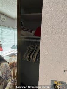 Assorted-Womens-Clothing-third-image