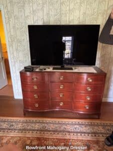 Bowfront-Mahogany-Dresser-1