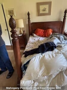 Mahogany-Pineapple-Post-Four-Poster-Bed-1