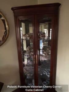 Pulaski-Furniture-Victorian-Cherry-Corner-Curio-Cabinet-1