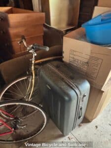 Vintage-Bicycle-and-Suitcase