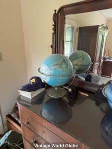 Vintage-World-Globe-1