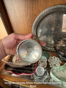 Victorian-Oneida-Silver-Plated-Footed-Serving-Bowl