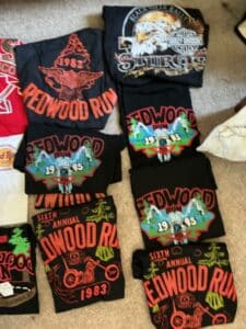 Assorted-Graphic-T-Shirts-and-Decorative-Prints-third-image