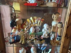 Assorted-Japanese-Dolls-and-Collectibles-Display-Cabinet-fourth-image