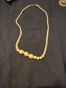 Graduated-Faux-Pearl-Necklace
