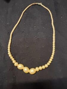 Graduated-Faux-Pearl-Necklace-second-image
