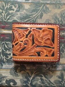 Hand-Tooled-Leather-Bifold-Wallet-with-Floral-and-Scroll-Design