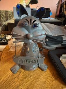 Metal-Cat-Solar-Garden-Light-with-Welcome-Sign