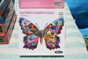 RoseArt-Butterfly-Shaped-Puzzle-1