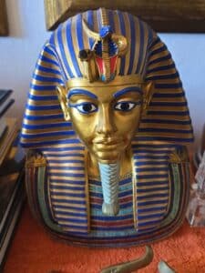 Tutankhamun-Bust-Summit-Collection