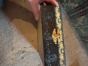 Victorian-Style-Jewelry-Box-with-Portrait-and-Floral-Motifs-third-image