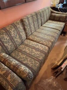 Vintage-Floral-Upholstered-Sofa-by-Flexsteel-second-image