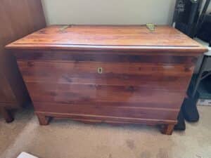 Vintage-Lane-Cedar-Chest