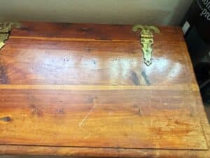 Vintage-Lane-Cedar-Chest-second-image