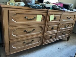 Vintage-Thomasville-Drawer-Dresser