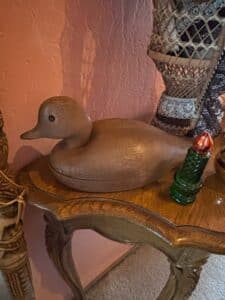 Vintage-Wooden-Duck-Box