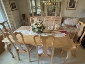 Elegant Dining Room Table