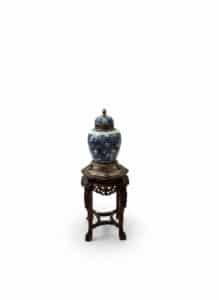 Chinese-Blue-and-White-Porcelain-Ginger-Jar-on-Carved-Wooden-Stand