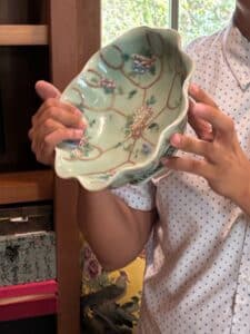 Chinese-Celadon-Glazed-Famille-Rose-Leaf-Shaped-Dish