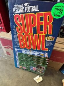 Tudor-Games-Official-NFL-Electric-Football-Super-Bowl-XXXIV-Edition