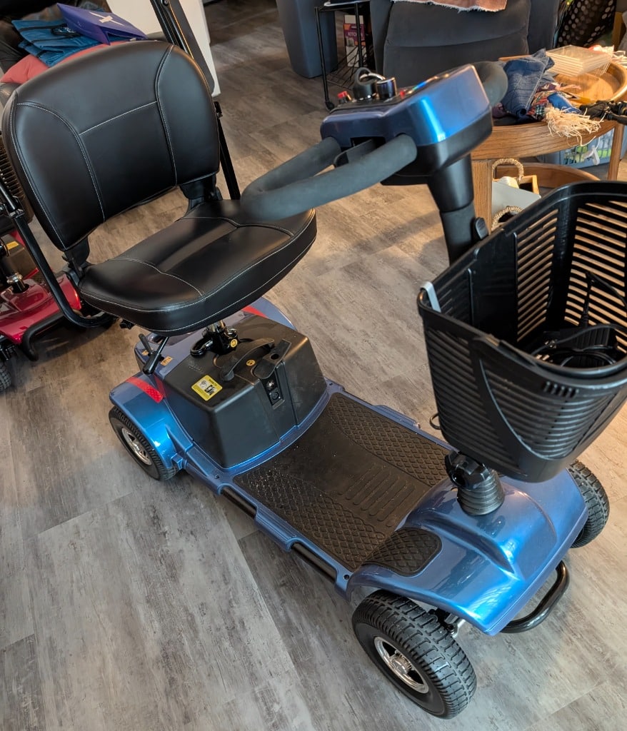 Aurora Medical, Kitchen, Clthing and More Blue Moon Estate Sale