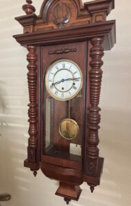 Antique-Vienna-Regulator-Wall-Clock