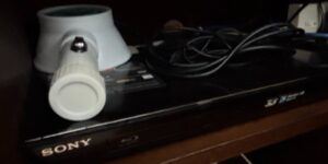 Assorted-CDs-and-Electronics-Bundle