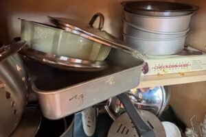 Assorted-Cookware-Proctor-Silex-Toaster-and-Checkerboard-Cake-Pans-second-image