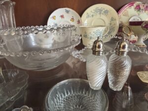 Assorted-Vintage-Pressed-Glassware-and-Floral-China-Set-fourth-image