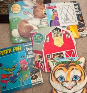 Collection-of-Vintage-Childrens-Books-and-Stand-Up-Storybooks-second-image