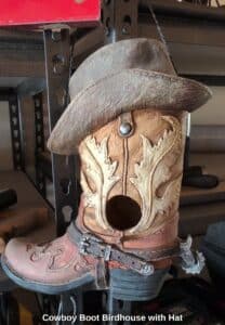 Cowboy-Boot-Birdhouse-with-Hat
