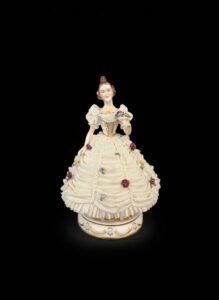 Dresden-Lace-Porcelain-Figurine-of-a-Woman