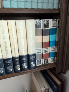 Encyclopedia-International-Complete-Set-third-image