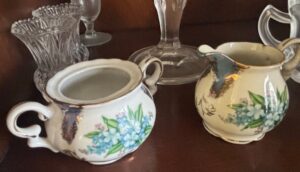 Floral-Motif-Porcelain-Tea-Set-second-image