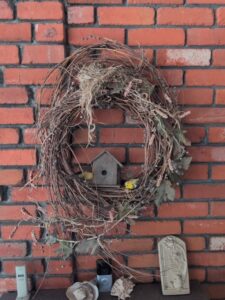 Grapevine-Wreath-with-Birdhouse-Faux-Birds-and-Berries