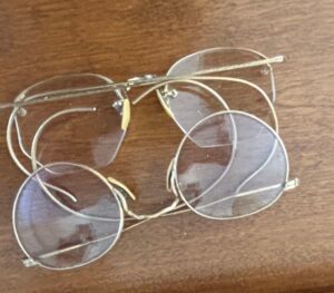 Hand-Painted-Tonala-Mexican-Pottery-Vase-fourth-image