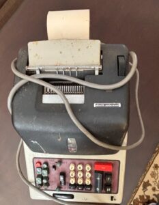 Olivetti-Divisumma-Electronic-Calculator
