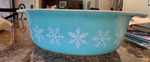 Pyrex-Turquoise-Snowflake-Casserole-Dish