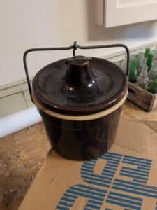 Vintage-Brown-Stoneware-Cheese-Crock-with-Wire-Bail-Handle-and-Lid
