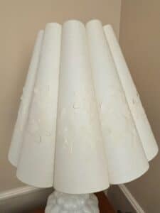 Vintage-Milk-Glass-Gone-with-the-Wind-Style-Lamp-with-Embossed-Shade