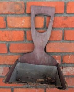 Vintage-Wooden-cranberry-Scoop