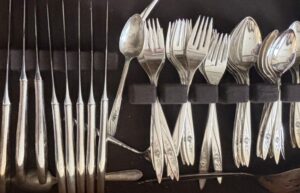 Wm.-Rogers-Son-Silverplate-Flatware-Set-with-Floral-Engraving