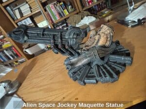 Alien-Space-Jockey-Maquette-Statue