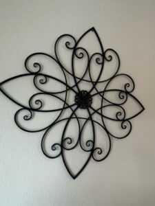 Black-Metal-Floral-Scroll-Wall-Decor