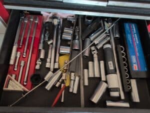 Campbell-Hausfeld-Piece-or-Drive-Deep-Impact-Socket-Set-Metric