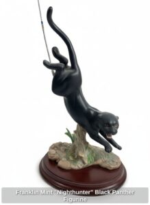 Franklin-Mint-Nighthunter-Black-Panther-Figurine-second-image