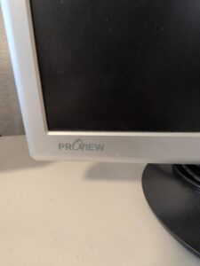 HP-wh-LCD-Monitor-and-ProView-LCD-Monitor-fourth-image