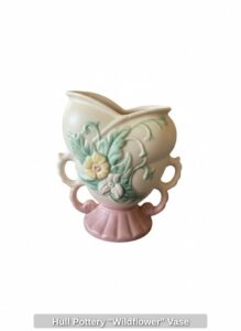 Hull-Pottery-Wildflower-Vase