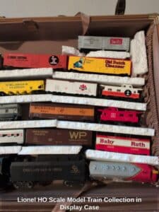 Lionel-HO-Scale-Model-Train-Collection-in-Display-Case-third-image